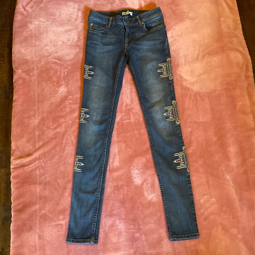 Western Blue Pearl jeans with aztec designs
